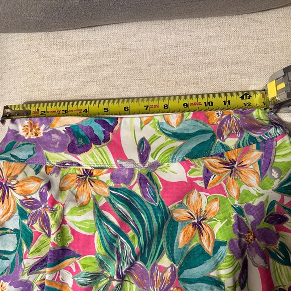 Dona Jo Court Skirt - Picture 4 of 5